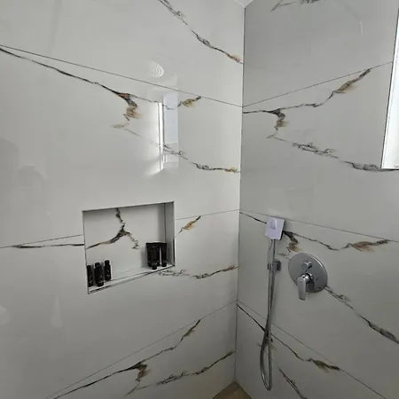 Apartahotel Vila Mema *